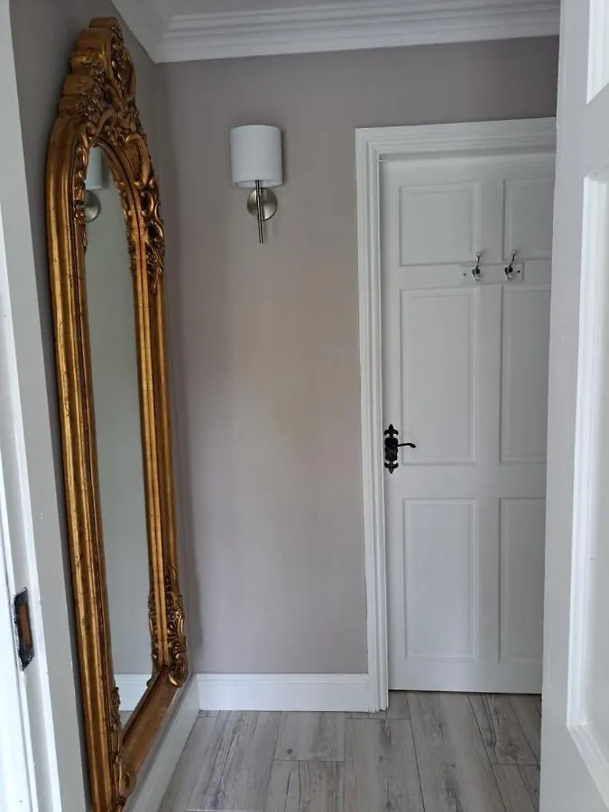 Pollys Haven Apartment Ballybrack
